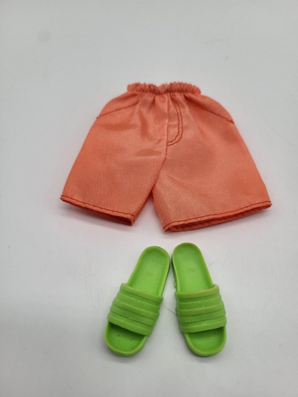 Barbie & Ken Summer Beach Outfit Lot Flip Flops Slides Trunks Sarong Sunglasses - Picture 2 of 6